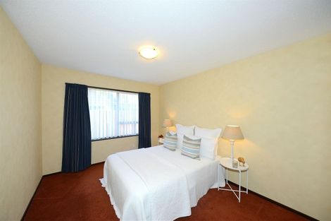 Photo of property in 11 Strathean Avenue, Avonhead, Christchurch, 8042