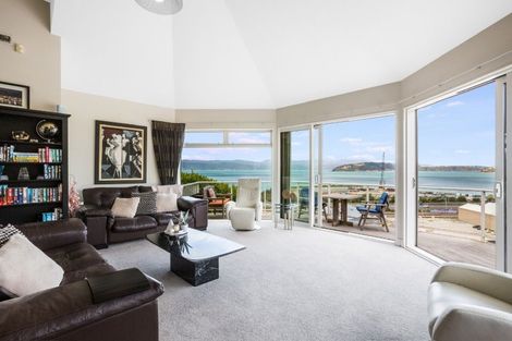 Photo of property in 11 Curnow Way, Kaiwharawhara, Wellington, 6035