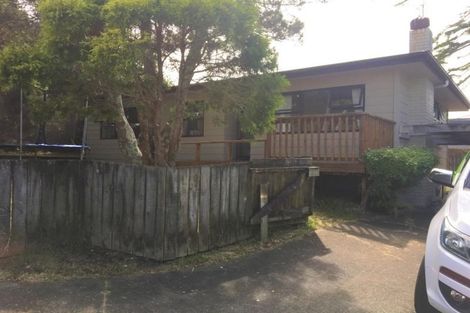 Photo of property in 2/23b View Road, Glenfield, Auckland, 0627