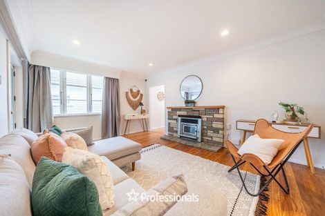 Photo of property in 17 Beth Street, Trentham, Upper Hutt, 5018