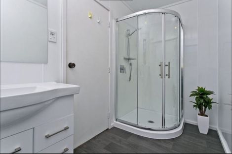 Photo of property in 70 Spinella Drive, Bayview, Auckland, 0629