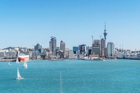 Photo of property in 55 Stanley Point Road, Stanley Point, Auckland, 0624