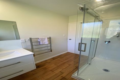 Photo of property in 3 Merchant Avenue, Te Atatu South, Auckland, 0610