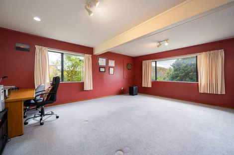 Photo of property in 5 Longmont Terrace, Churton Park, Wellington, 6037