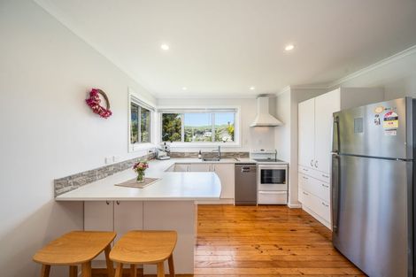 Photo of property in 53 Castor Crescent, Cannons Creek, Porirua, 5024