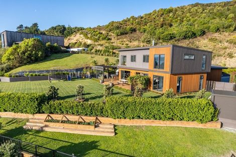 Photo of property in 13 Manapouri Lane, Aotea, Porirua, 5024