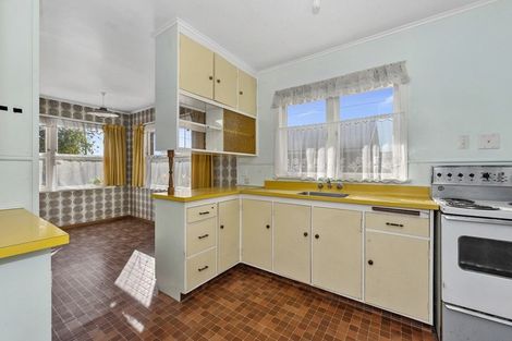 Photo of property in 10 Casper Street, Fairfield, Hamilton, 3214