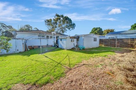 Photo of property in 24 Killington Crescent, Mangere, Auckland, 2022