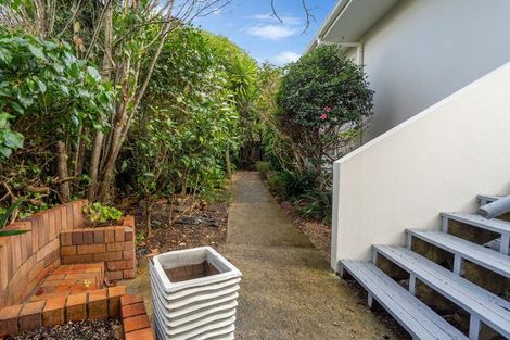 Photo of property in 1/22 Valley Road, Browns Bay, Auckland, 0630
