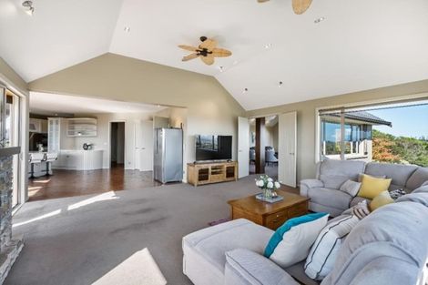 Photo of property in 3 Coronet Lane, Flat Bush, Auckland, 2019