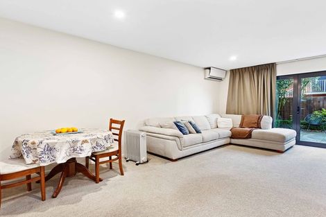 Photo of property in 3/25 Grove Road, Addington, Christchurch, 8024