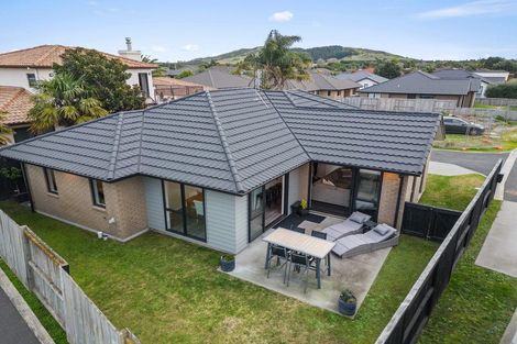 Photo of property in 18 Centaine Way, Papamoa Beach, Papamoa, 3118