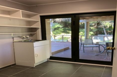 Photo of property in 11 Longview Rise, Massey, Auckland, 0614