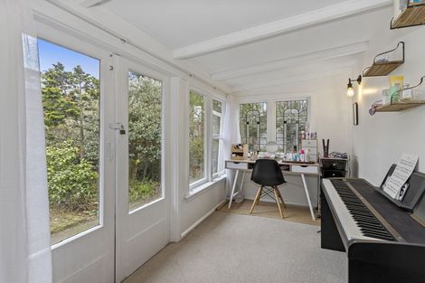 Photo of property in 43 Croziers Road, St Albans, Christchurch, 8052