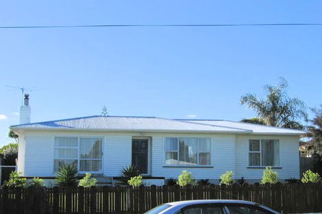 Photo of property in 2/49 Shirley Avenue, Papakura, 2110