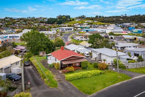 Photo of property in 15 Matai Road, Stanmore Bay, Whangaparaoa, 0932