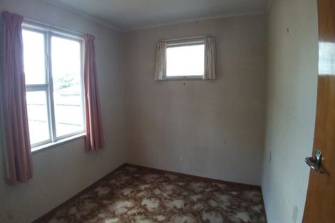 Photo of property in 4 Eddowes Street, Manurewa, Auckland, 2102