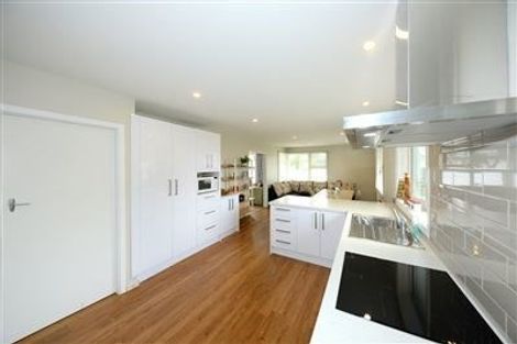 Photo of property in 3 Shirldale Place, Avonhead, Christchurch, 8042
