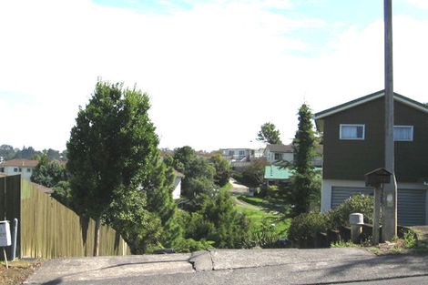 Photo of property in 33 Redwood Drive, Massey, Auckland, 0614