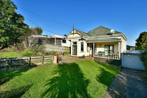 Photo of property in 45 Karaka Street, Helensville, 0800