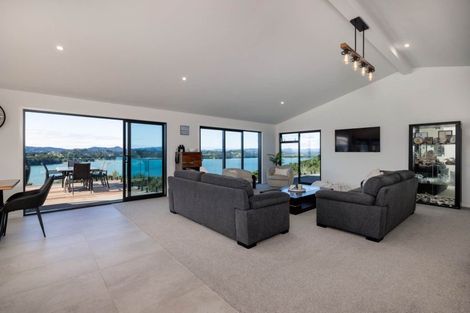 Photo of property in 27 Sullivans Road, Paihia, 0200