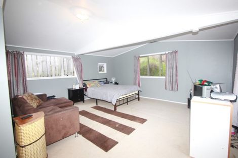 Photo of property in 25 Virgo Place, Glen Eden, Auckland, 0602