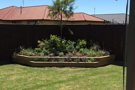 Photo of property in 24 Cleveland Heights, Kelvin Grove, Palmerston North, 4414