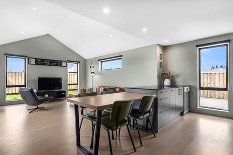 Photo of property in 50b Greig Crescent, Amberley, 7481