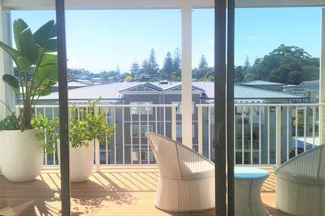 Photo of property in 231 Hibiscus Drive, Orewa, 0931