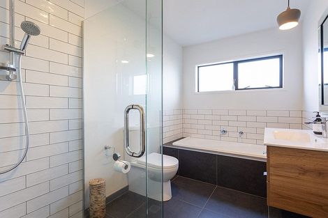 Photo of property in 7 The Landing, Riverhead, 0820