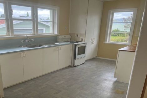 Photo of property in 36 Oxford Crescent, Ebdentown, Upper Hutt, 5018