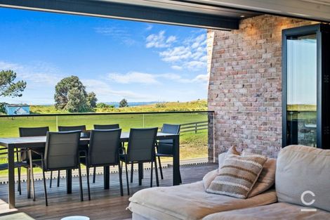 Photo of property in 5 Haneanea Way, Papamoa Beach, Papamoa, 3118