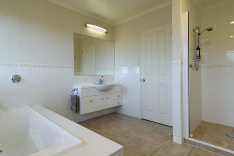 Photo of property in 53 Hamurana Road, Omokoroa, 3114