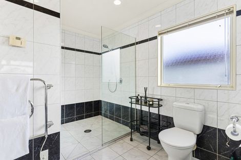 Photo of property in 222 Hibiscus Coast Highway, Orewa, 0931