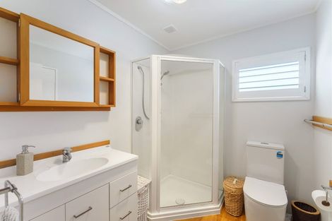 Photo of property in 19 Dixie Street, Te Horo Beach, Otaki, 5581