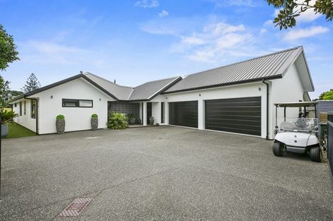 Photo of property in 49b Links Drive, Waiwhakaiho, New Plymouth, 4312