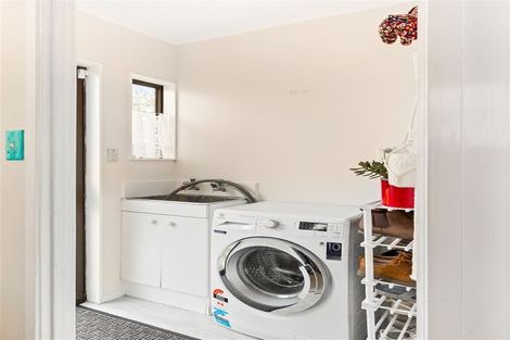 Photo of property in 1/50a Tawa Crescent, Manurewa, Auckland, 2102