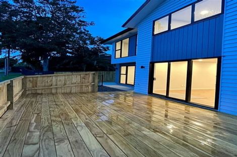 Photo of property in 26a Amberley Avenue, Te Atatu South, Auckland, 0610
