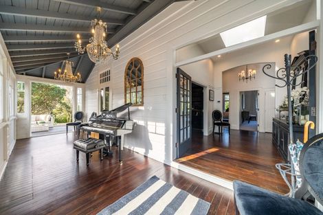 Photo of property in 33 Wairere Road, Belmont, Lower Hutt, 5010