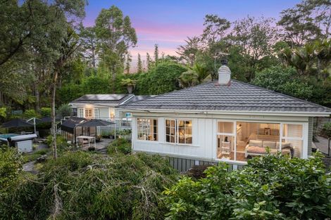 Photo of property in 319 Huia Road, Titirangi, Auckland, 0604