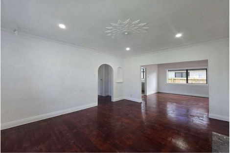 Photo of property in 1 Bledisloe Street, Papatoetoe, Auckland, 2104