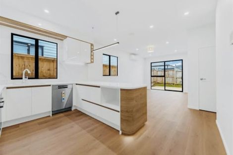 Photo of property in 11 Cronshaw Road, Karaka, Papakura, 2113