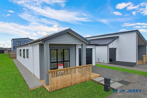Photo of property in 25 Huringa Road, Karaka, 2113