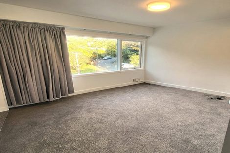 Photo of property in 2/8 Governor Road, Northland, Wellington, 6012