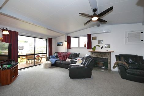 Photo of property in 3 Grange Road North, Haumoana, 4102