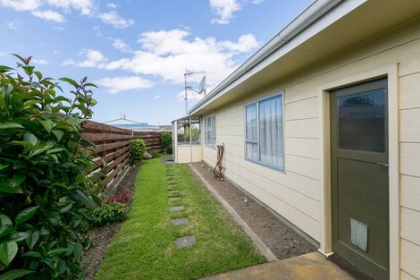Photo of property in 1/22 Oxford Street, Taradale, Napier, 4112