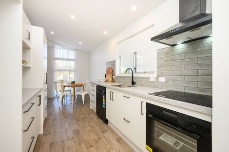 Photo of property in 9 Pinedale Parade, Milson, Palmerston North, 4414