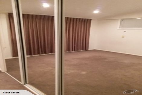 Photo of property in 10 Raleigh Road, Northcote, Auckland, 0627