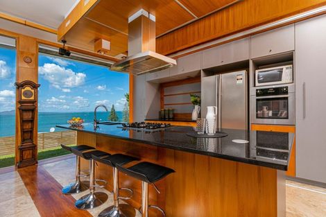 Photo of property in 27 Oban Road, Browns Bay, Auckland, 0630