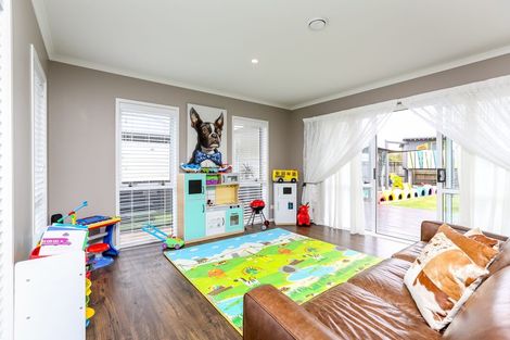 Photo of property in 3 Keene Drive, Bell Block, New Plymouth, 4312
